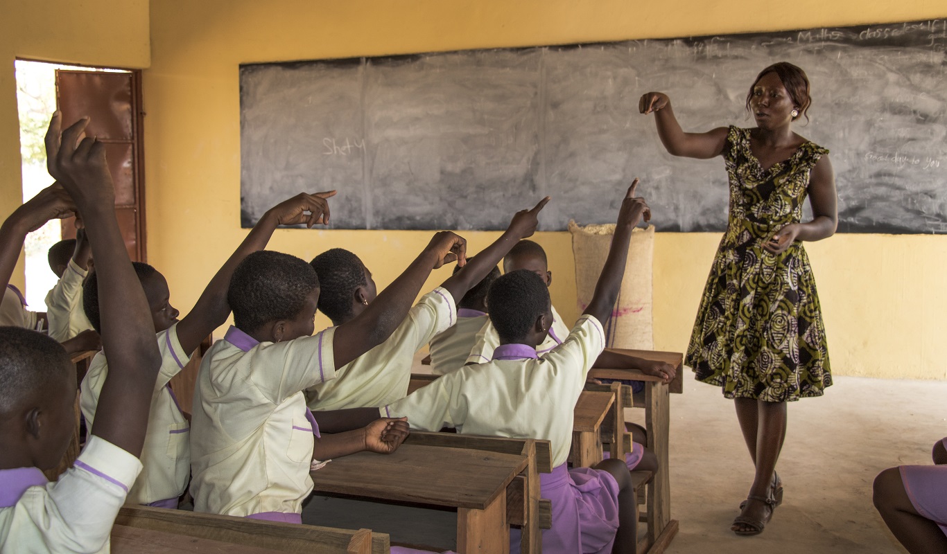 Most teachers. Школа Ганы. Образование в Гане. Ghana teacher. Poor Schools in Ghana.